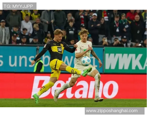 英超精彩对决拜仁3-0战胜巴萨补时进球点燃全场激情